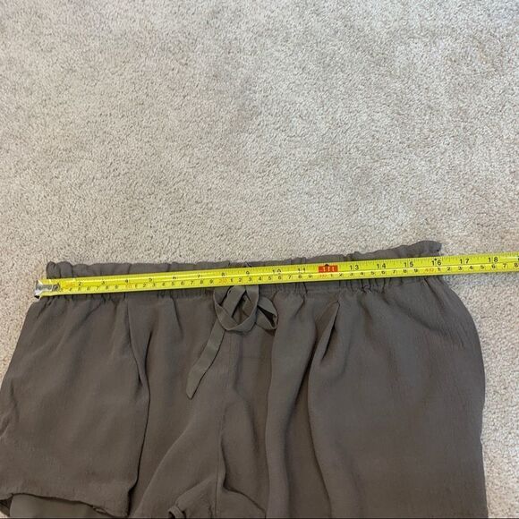 Aritzia Wilfred Montrouge shorts Sz L khaki drawstring 🔥 - Picture 5 of 10